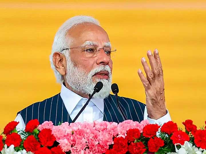 बिहार में पीएम मोदी सहित अन्य दिग्गजों ने बनाया माहौल, पटना में पहली बार हुआ किसी प्रधानमंत्री का रोड शो बिहार में पीएम मोदी सहित अन्य दिग्गजों ने बनाया माहौल, पटना में पहली बार हुआ किसी प्रधानमंत्री का रोड शो